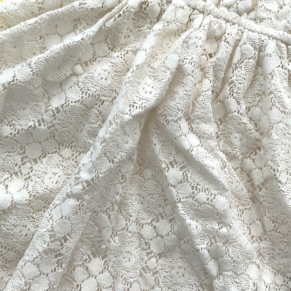 Abercrombie & Fitch White Lace Off-shoulder Dress - Picture 2 of 3